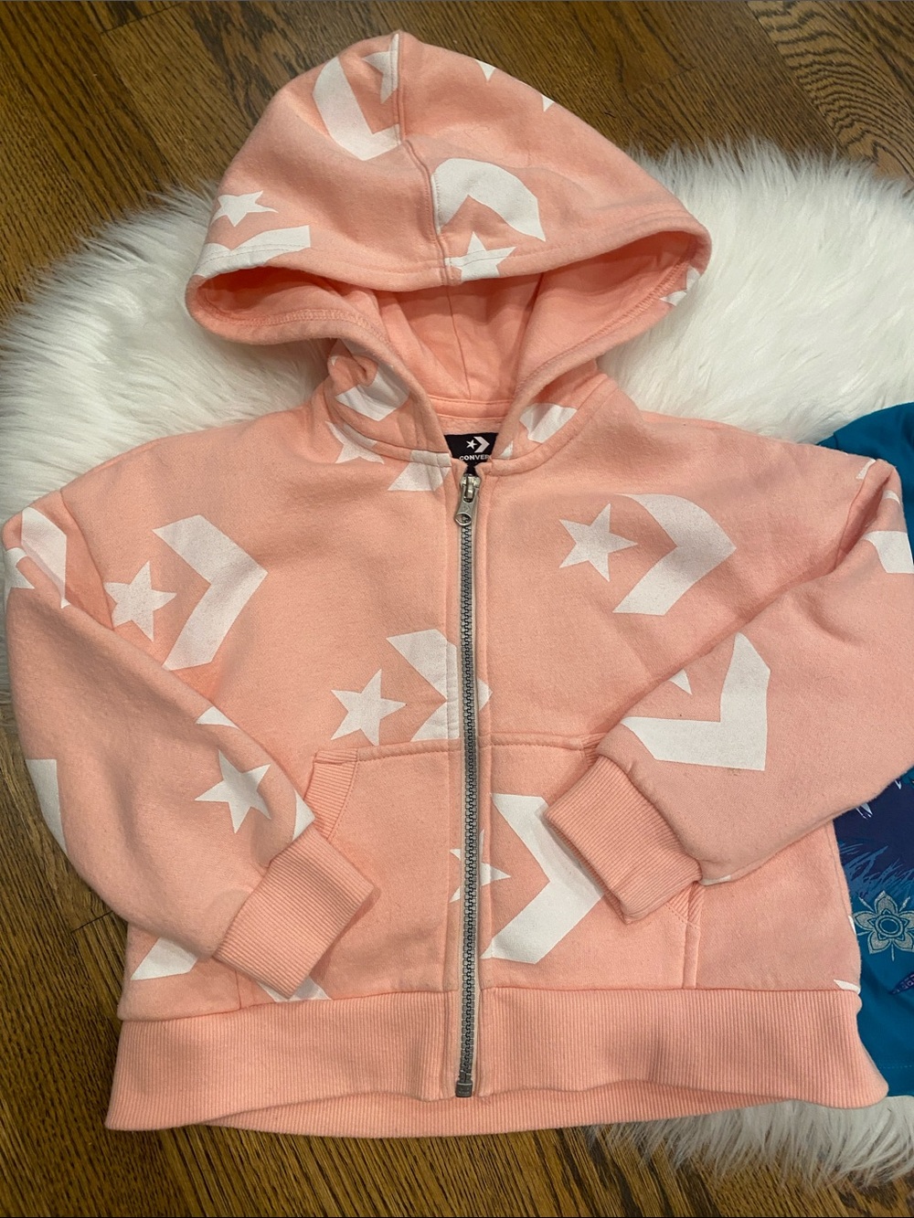Kids Peach Converse 5T Zip-Up Hoodie & Teal Raya Graphic Tee - Picture 2 of 5